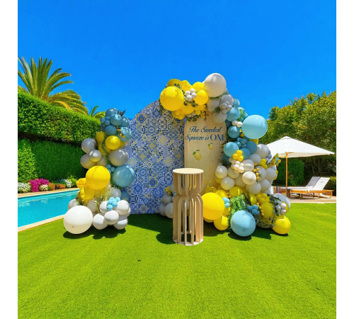 Wooden Pedestal Cake Stand - Mirelle, 16 Slats